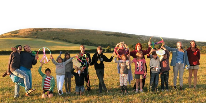 Woodcraft Folk Encouraging Children To Help Build A Peaceful Fairer World
